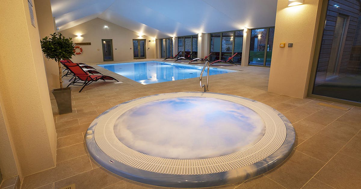 Cottages With A Pool Table And Hot Tub Blog Group Stays