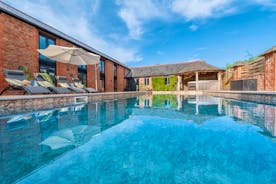 Ridgeview: Luxury holiday house in Somerset sleeps 16+2