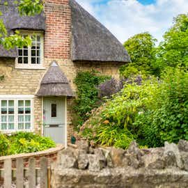 Sticky End Rutland: Front Cottage Garden Sticky End Rutland: Front Cottage Garden