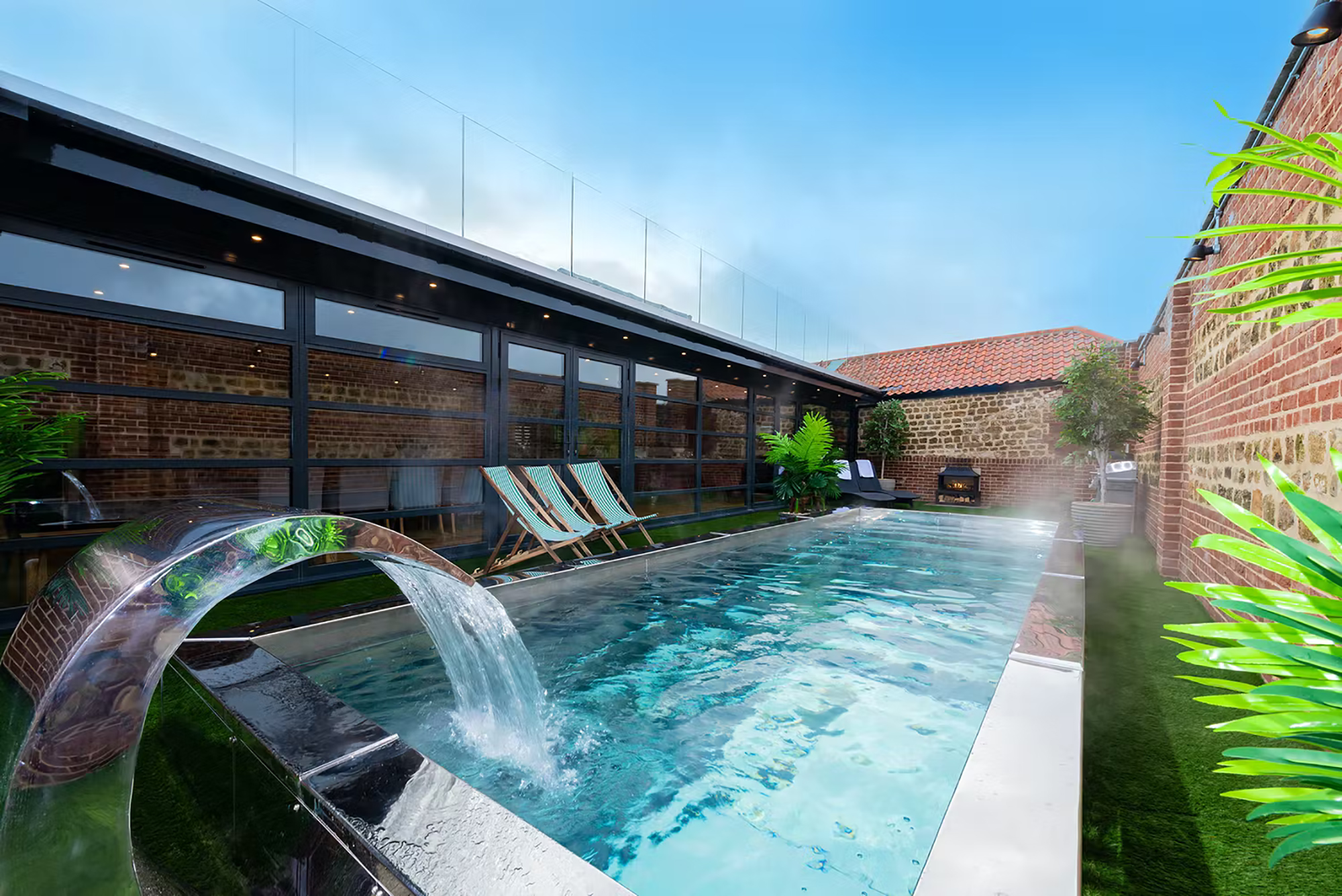 'Hen Weekends' - Large Group Accommodation Holiday Ideas