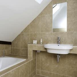 Ensuite bathroom to Bedroom 1 Ensuite bathroom to Bedroom 1