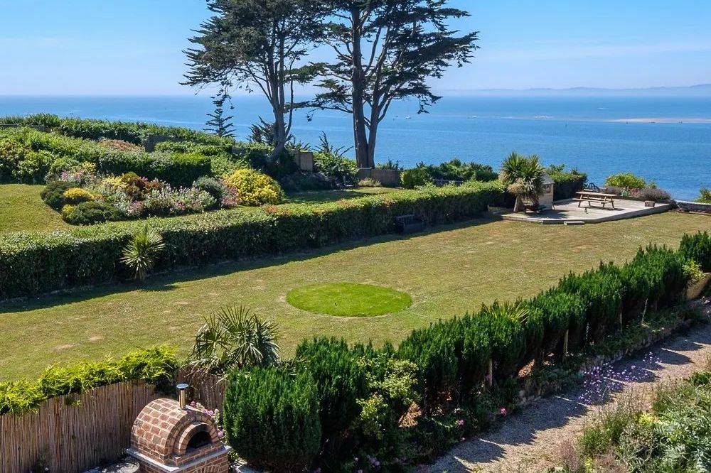 Beautiful seaviews to Exmouth Beach