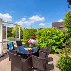 Millgrove House: Sit outside and enjoy the sunshine Millgrove House: Sit outside and enjoy the sunshine