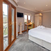 Bedroom 2 -River View Bedroom 2 -River View