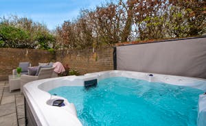 Dawdledown - The hot tub is in the courtyard by the annexe and can also be accessed from the garden