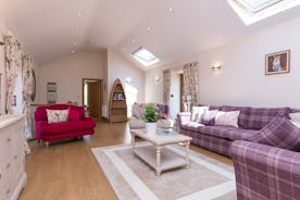 Foxhill Lodge - The living room is on the first floor, to take advantage of those amazing views