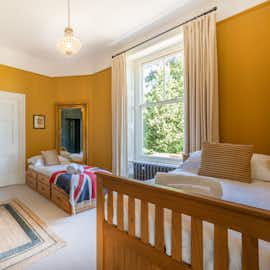 Kennard Hall -  This room has twin beds Kennard Hall -  This room has twin beds