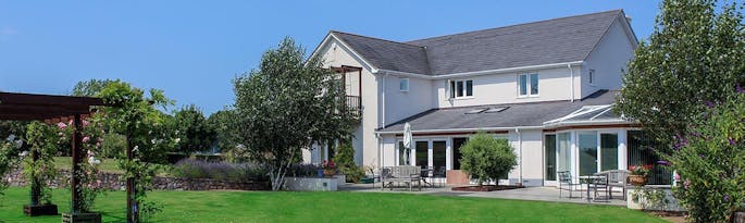 Holiday House in Devon Sleeping 14 With Private Indoor Pool and Hot Tub