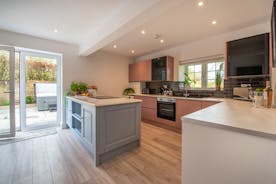 Dancing Hill - The annexe has an open plan kitchen/living area