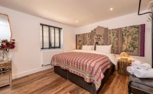 Tickety-Boo - Bedroom 2 sleeps 2 and has an ensuite shower room