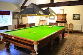 Peaks Grange - The games room with a snooker table is exclusively yours for the whole of your stay