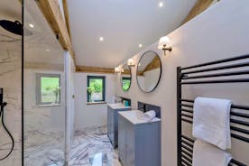Otterhead House - The ensuite shower room for Bedroom 1