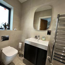 Bedroom 2 Ensuite Bedroom 2 Ensuite