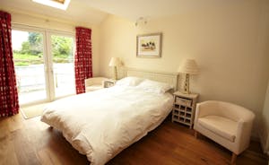 Boat House Primary Ensuite Bedroom