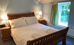 Riversdale Lodge Bedroom White
