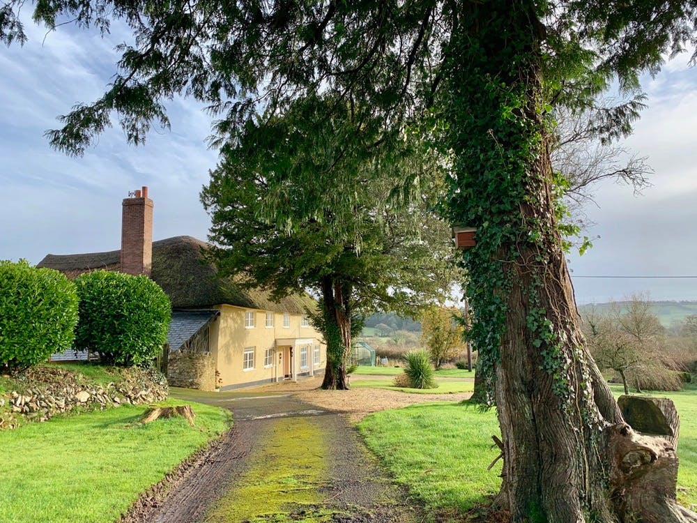 Chocolate box cottage at Stonehayes Farm