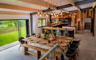 'Large Cottages For The Summer Holidays' - Holiday Ideas