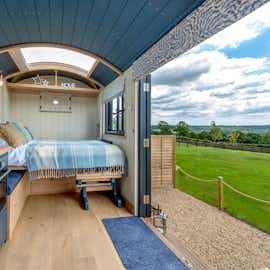 Copper Beech - Fresh air, fantastic views, big open skies Copper Beech - Fresh air, fantastic views, big open skies