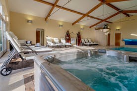 Herons Bank - The spa hall has a pool and hot tub