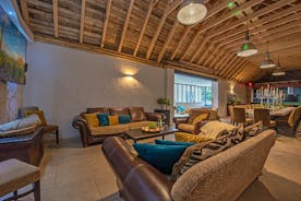 Boogie Barn: Relax, chat and laugh together in the huge open plan living space