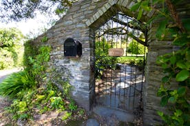 Entrance via the Garden