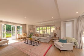 Perys Hill - The Farmhouse: The living room area is light and area and elegant