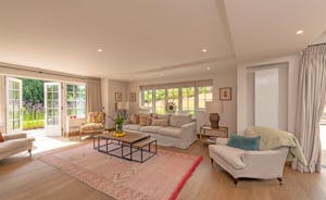 Perys Hill - The Farmhouse: The living room area is light and area and elegant