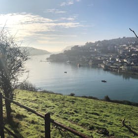 An extraordinary view of the peaceful coast in Salcombe/South Hams on a bright, sunny day