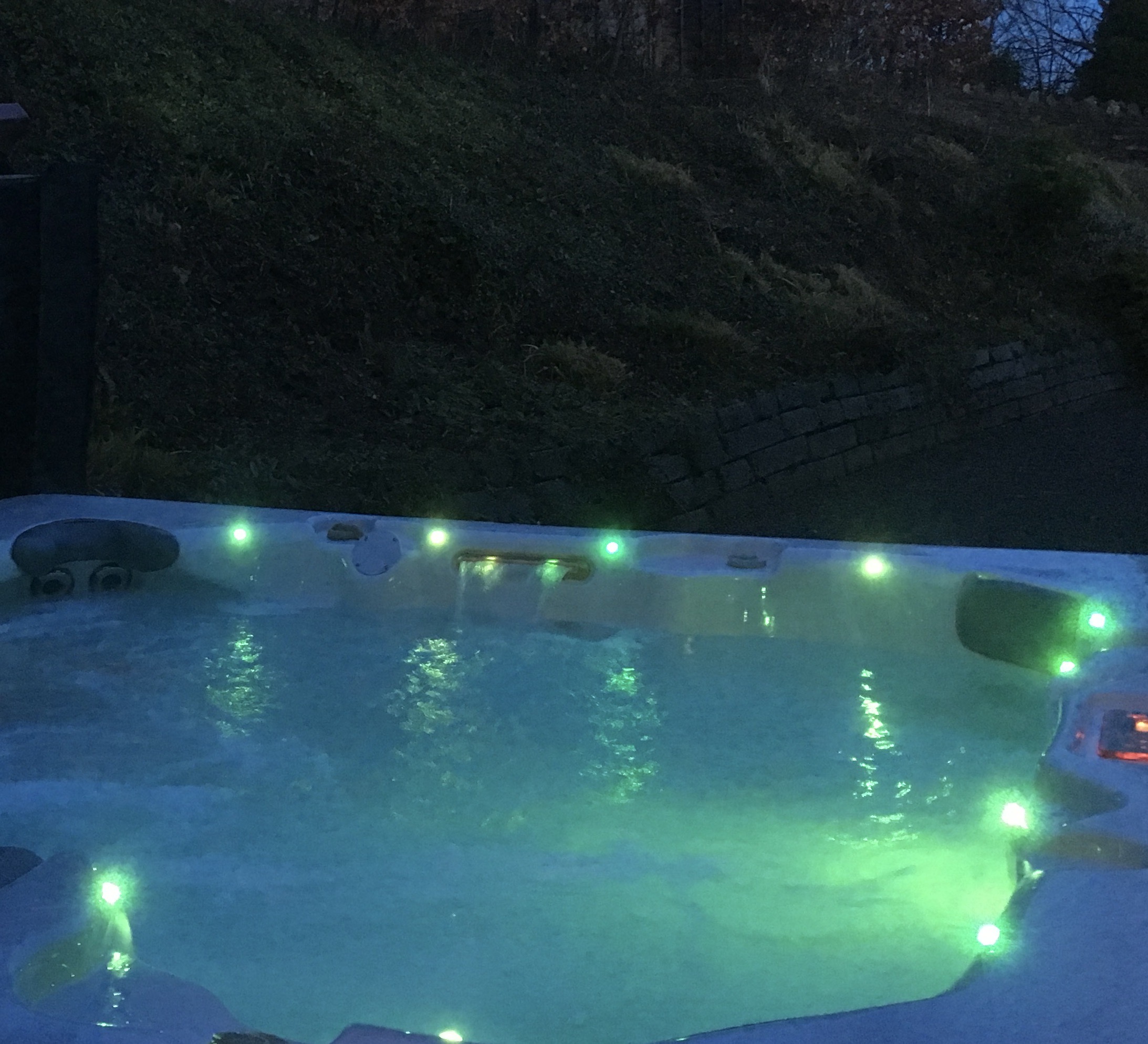 'Large Self-Catering House With Hot Tub' - Holiday Ideas