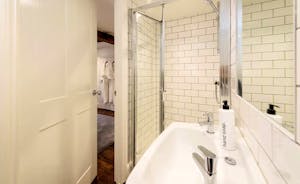 Hesdin Hall - The en suite shower room for Bedroom 6
