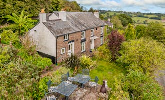 'Harmony Cottage' - in Gloucestershire