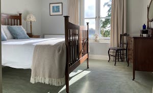 Hurstone: Bedroom 5 - Sip a cup of tea in bed, admire the views, no need to rush...