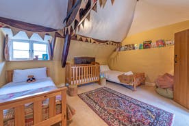 Lower Leigh - Children's Room - room for 2 more children aged 12 years and under at no extra cost