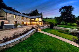 Otterhead House - Sleeps up to 14 for large family holidays in the West Country