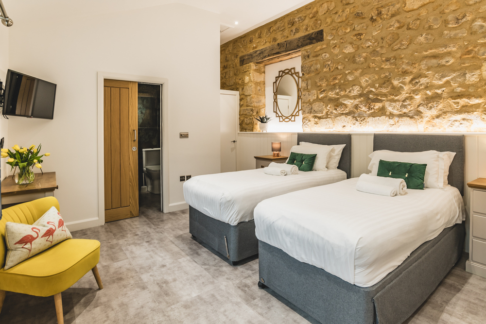 large-en-suite-bedrooms-to-start-your-festive-break-the-right-way