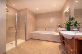 The Old Rectory - The Billington ensuite bathroom has a bath and separate shower