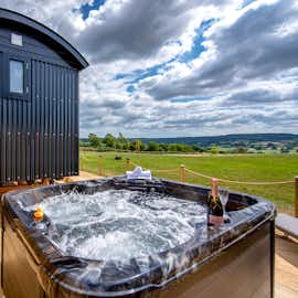 Copper Beech - Spectacular views from the hot tub Copper Beech - Spectacular views from the hot tub