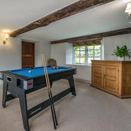 The games room pool table (3-1) The games room pool table (3-1)