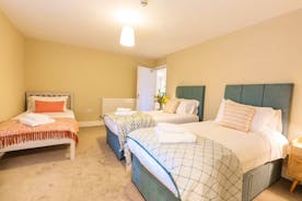 The Plough - Bedroom 10: Another room that sleeps 3