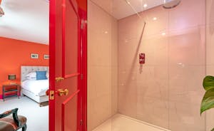 Wonham House - Bedroom 9 has an ensuite shower room