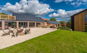 Boon Barn - Large holiday house for family holidays, celebrations and corporate breaks