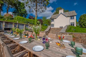 Duxhams - The outdoor kitchen makes alfresco dining so much easier