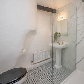 The Grace House: The ensuite shower room for Bedrooms 4A and 4B The Grace House: The ensuite shower room for Bedrooms 4A and 4B