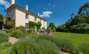 Asham House - Large country house to rent for family holidays in Somerset