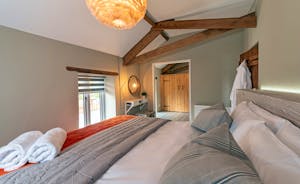 Ridgeview: Bedroom 7 sleeps 2 on the first floor and has its own shower room right opposite