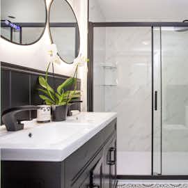 Master ensuite  Master ensuite