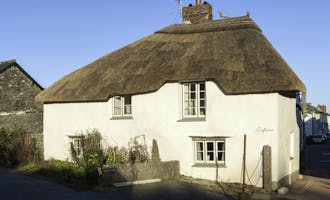 'Driftwood, Malborough' - in Malborough