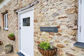 Siskins Nook, Stonehayes Farm - Once a cider shed, now a charming holiday cottage for 4