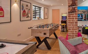 Zippity - The games room has a pool table, air hockey and table football