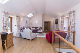 Foxhill Lodge - Homely and welcoming, perfect for your family holiday